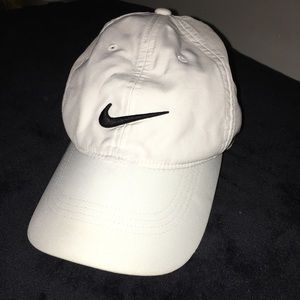 Nike (golf) hat